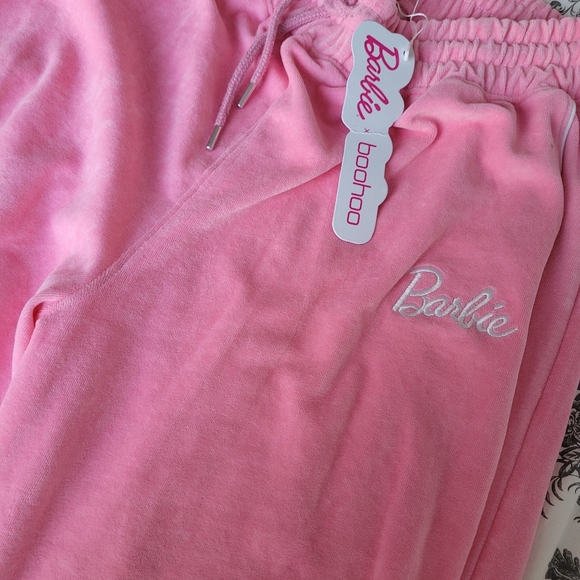 *Brand new* BARBIE X BOOHOO Pink velour tracksuit - Picture 4 of 4